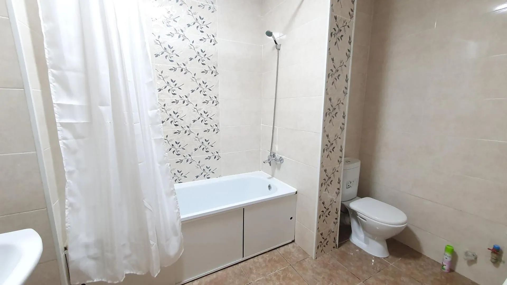 Baitеrеk Apartmеnt: Spacious Group Accommodation Nur-Sultan  0*, Nur-Sultan (Astana) Kazakhstan