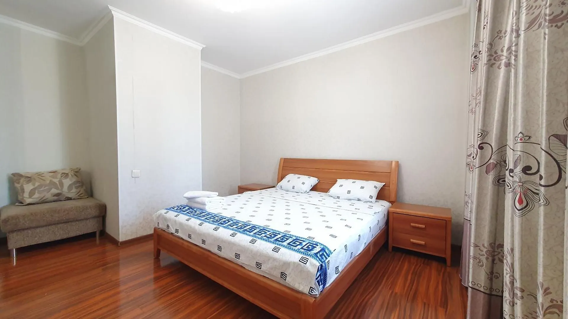 Baitеrеk Apartmеnt: Spacious Group Accommodation Nur-Sultan  0*, Nur-Sultan (Astana) Kazakhstan